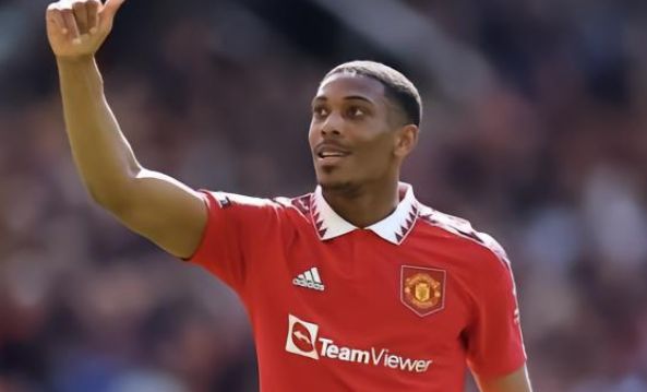 其年轻球员 其年轻球员